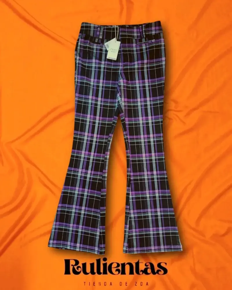 Pantalones acampanados a cuadros Talla S - 2