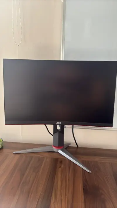 Monitor curvo AOC de 24 pulgadas - miniatura 1