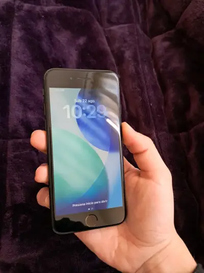 iPhone SE 2ª (conversable) con accesorios y fundas - miniatura 1