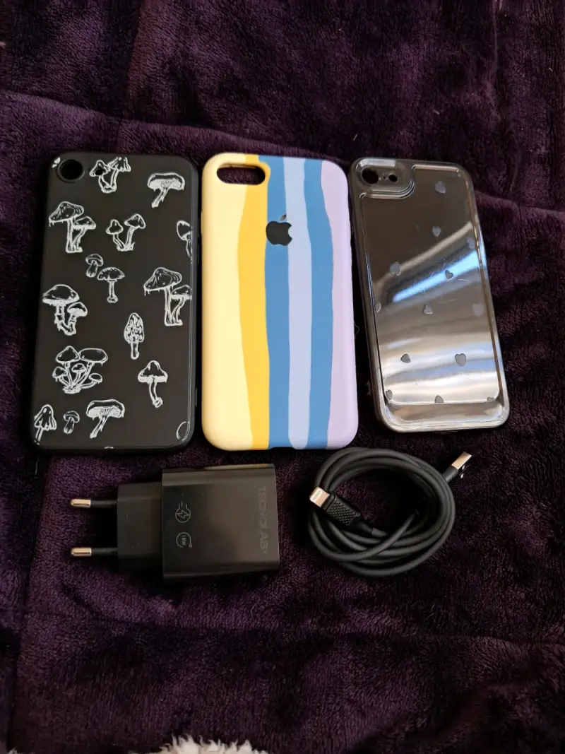 iPhone SE 2ª (conversable) con accesorios y fundas - 3