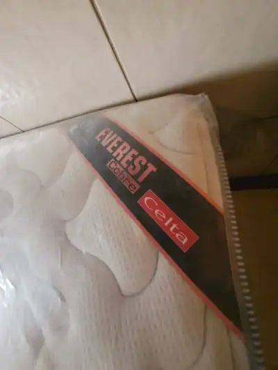 Colchón Celta Everest de 2 plazas con tecnología cobre - miniatura 1