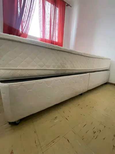 Cama de dos plazas - miniatura 1