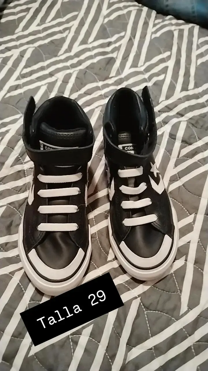 Zapatillas negras talla 29 para niños - 1