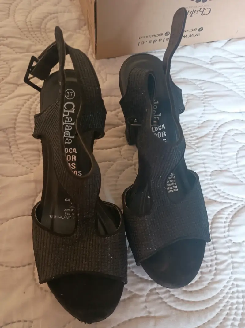 Zapatos de mujer negros con hebilla - 2