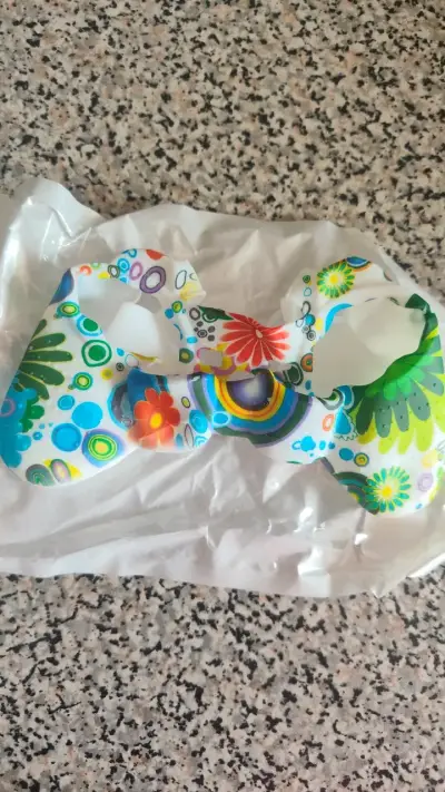 Cubierta de silicona para control de videojuego con diseño floral - miniatura 1