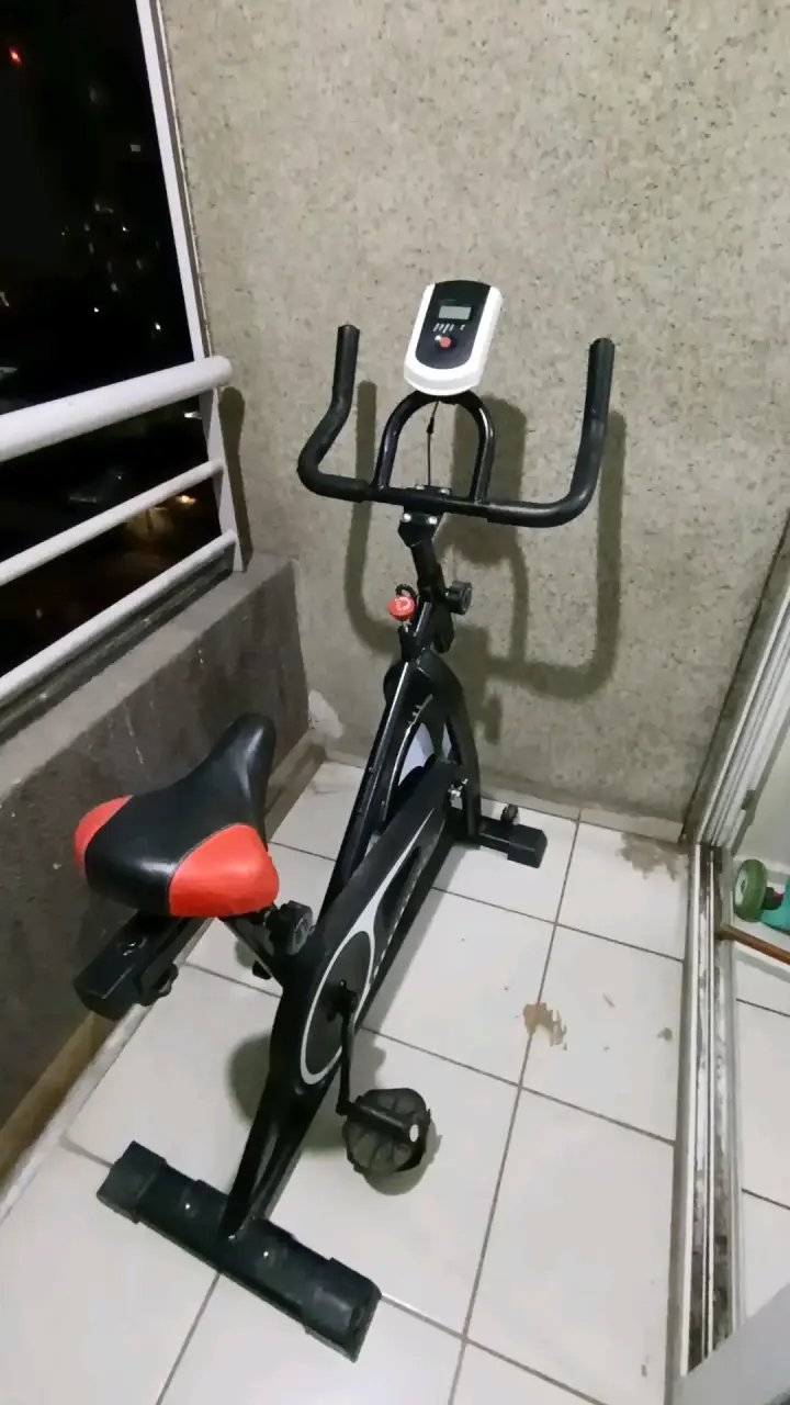 Set de ejercicio con bicicleta, máquina abdominal - 2