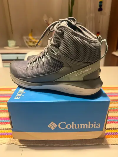 Botas de senderismo Columbia gris para hombre - miniatura 4