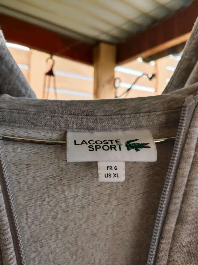 Polerón con capucha gris Lacoste Sport talla XL - 1
