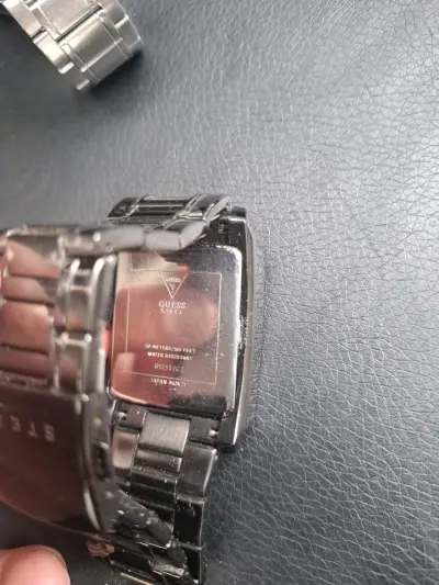Reloj Guess de acero inoxidable para hombre - miniatura 2
