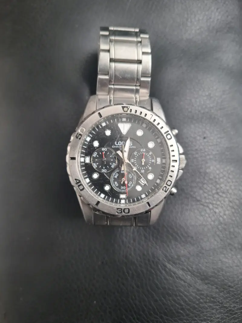 Reloj cronógrafo Lorus de acero inoxidable - 1
