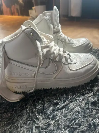 Zapatillas altas blancas Nike Gore-Tex - miniatura 2