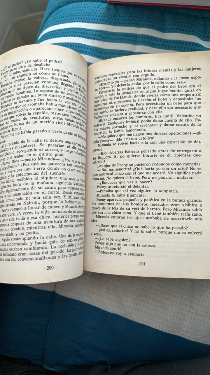 Libro Bajo el Sol de Kenia de Barbara Wood - 2