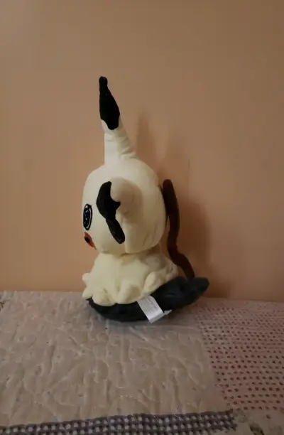 Peluche de Mimikyu Pokémon suave y adorable - miniatura 2
