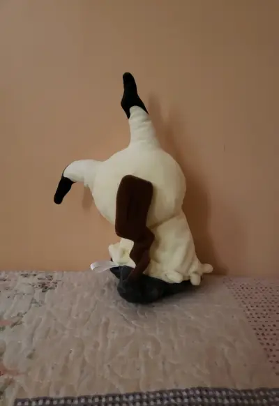 Peluche de Mimikyu Pokémon suave y adorable - miniatura 3