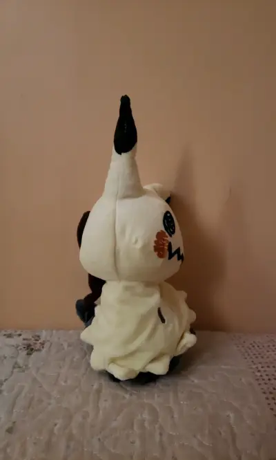 Peluche de Mimikyu Pokémon suave y adorable - miniatura 4