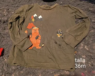 Polera infantil con diseño de oso y montaña - miniatura 1