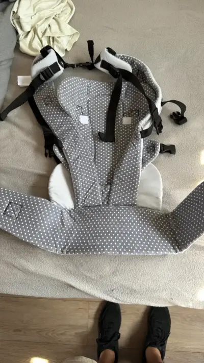 Mochila Porta Bebé Infanti Gris - miniatura 2