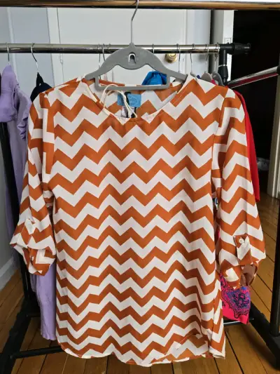 Blusa de mujer con estampado zigzag naranja - miniatura 2