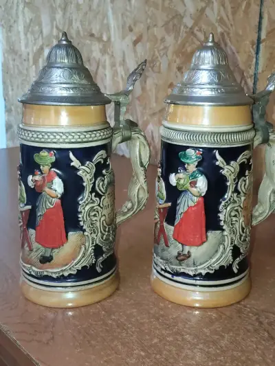 Jarras de cerveza alemanas con tapa metálica - miniatura 4