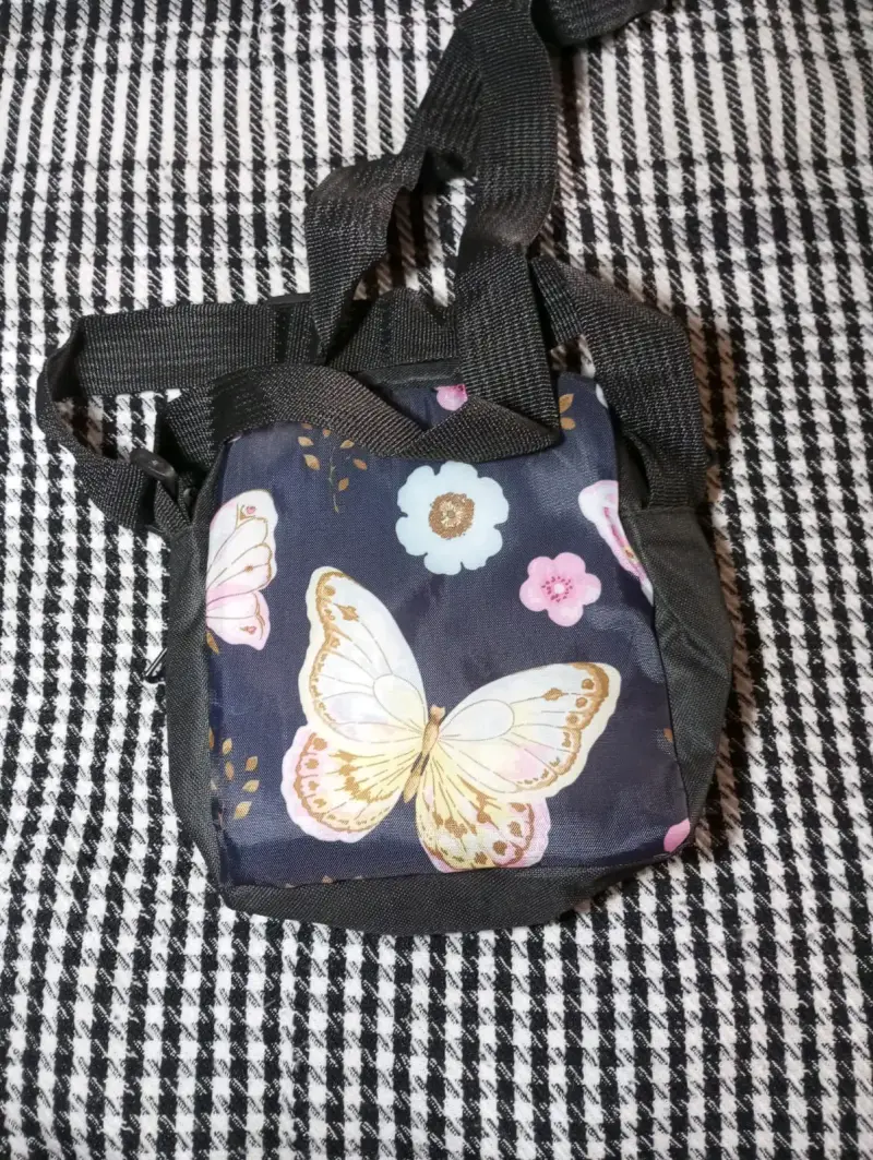 Bolso bandolera floral con mariposas - 4