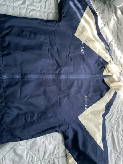 Chaqueta deportiva azul y beige con cierre - miniatura 2