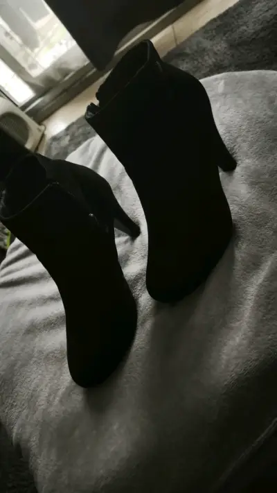 Botines de tacón alto negros para mujer - miniatura 1