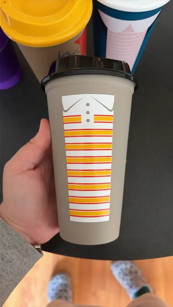 Set de vasos temáticos Stranger Things y más - 6