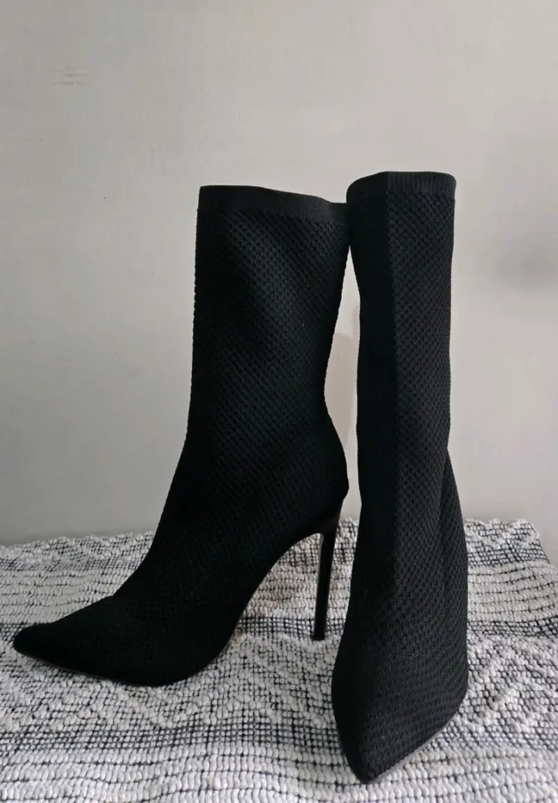 Botines de tacón alto negros elegantes - 2