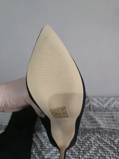 Botines de tacón alto negros elegantes - miniatura 4