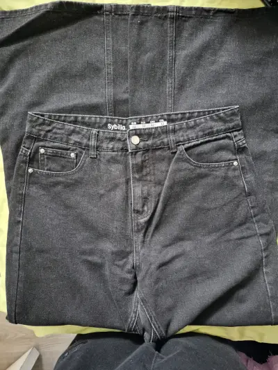 Jeans negros acampanados para mujer Sybilla - miniatura 2