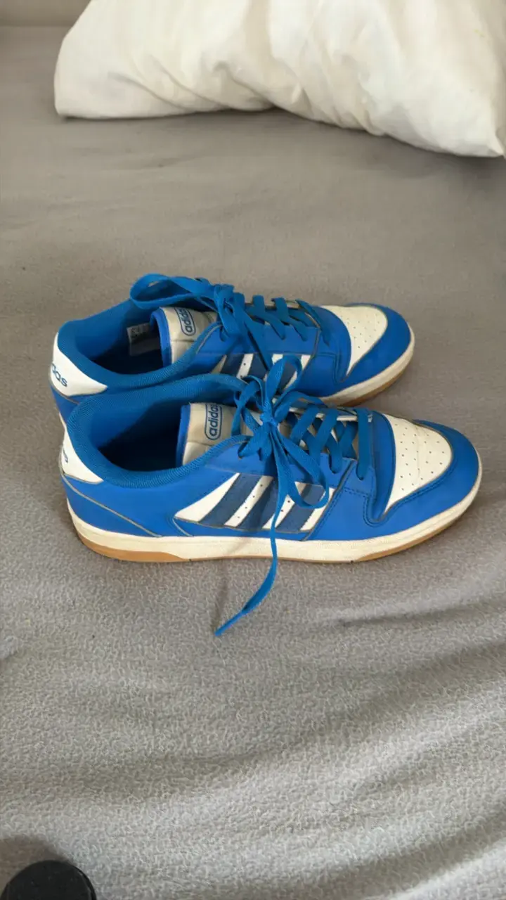 Zapatillas deportivas Adidas azules y blancas 40 - 4