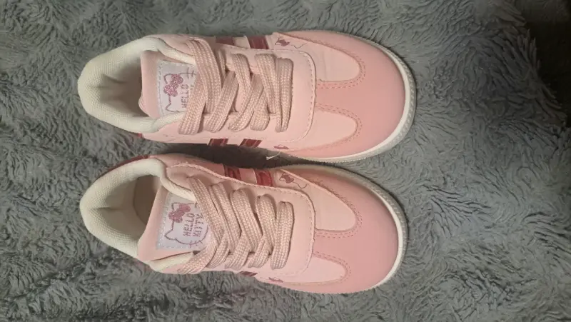 Zapatillas infantiles Hello Kitty rosadas talla 30 - 2