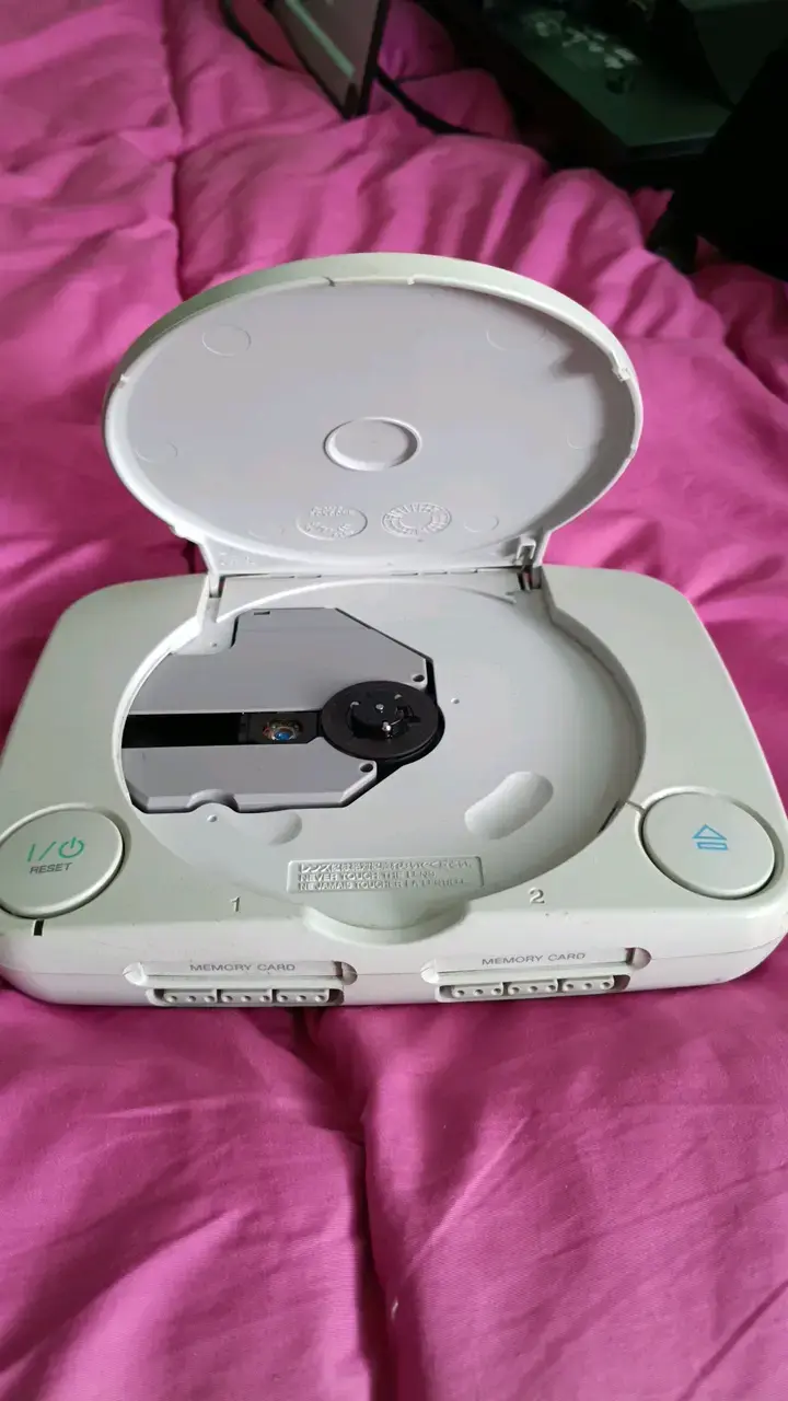 Consola Sony PS One Slim con adaptador - 2