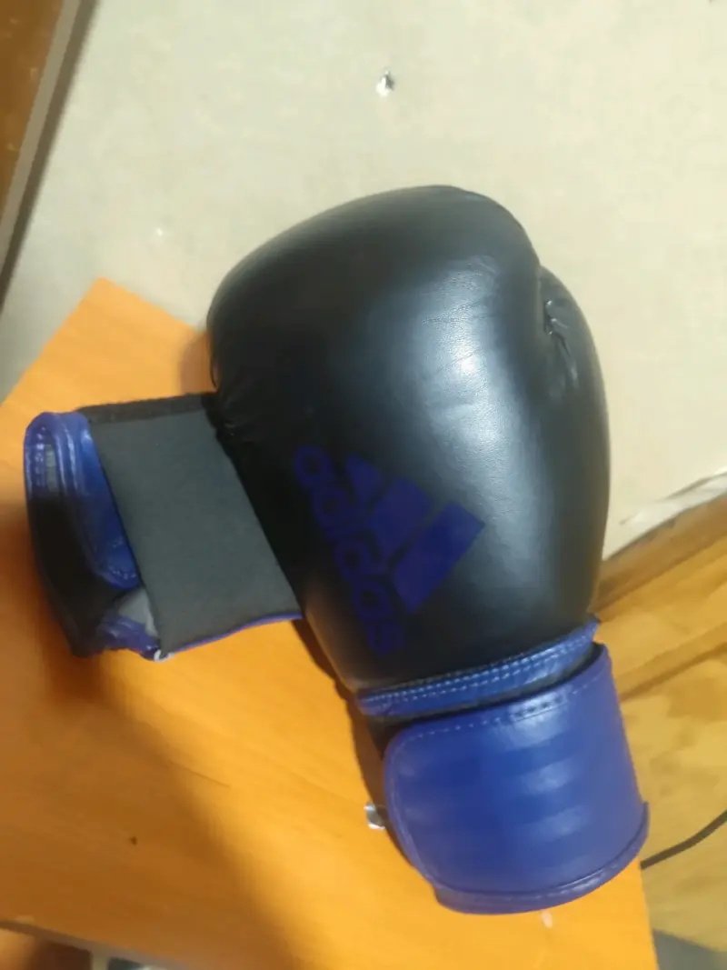 Guantes de Boxeo Adidas Hybrid 100 Negros y Azules - 1
