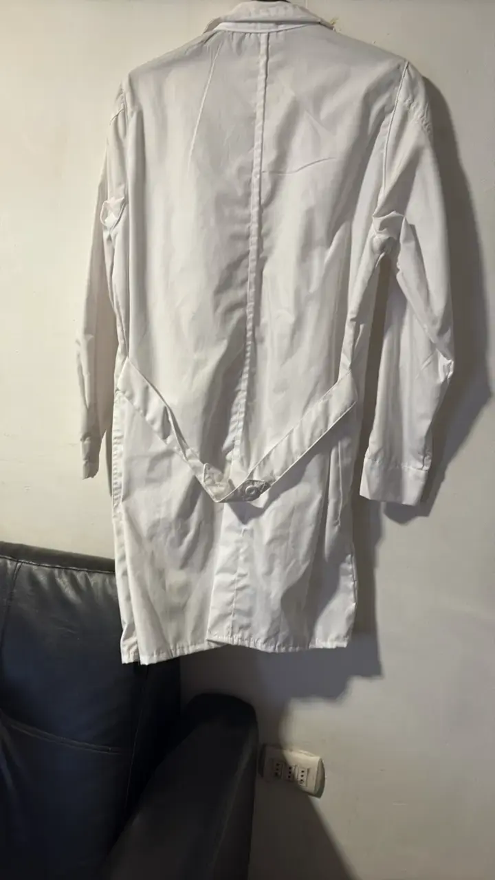 Bata Blanca de Laboratorio Unisex - 2
