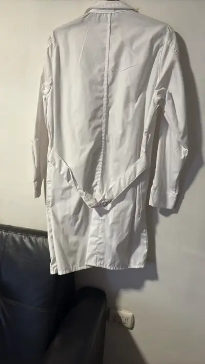 Bata Blanca de Laboratorio Unisex - miniatura 2