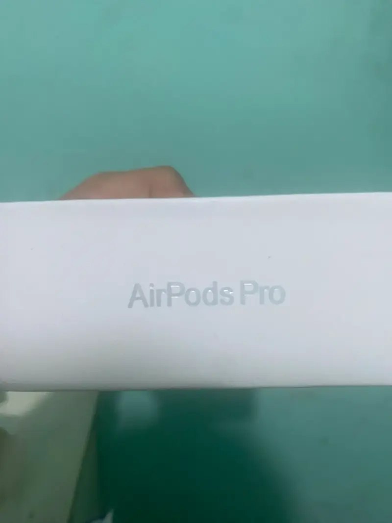 AirPods Pro 2da Generación con Estuche MagSaf - 2