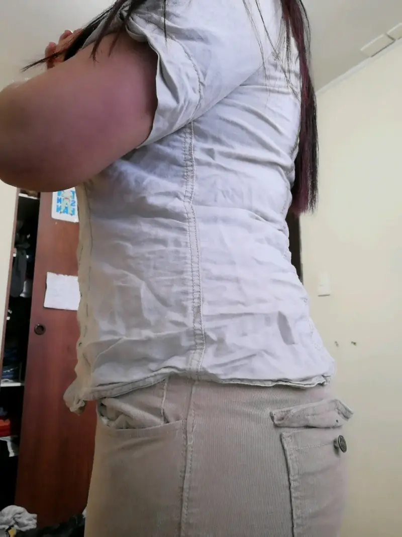 Camisa beige de manga corta para mujer - 2
