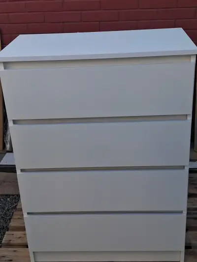 Cómoda de Madera Blanca con 4 Cajones - miniatura 1