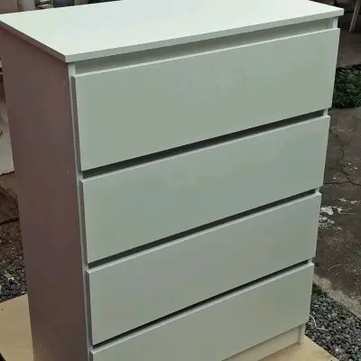 Cómoda de Madera Blanca con 4 Cajones - miniatura 2