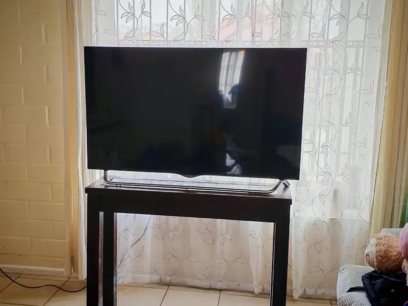 Televisor LG de pantalla plana 55 pulgadas - 2