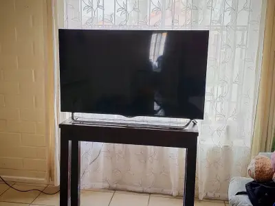 Televisor LG de pantalla plana 55 pulgadas - miniatura 3