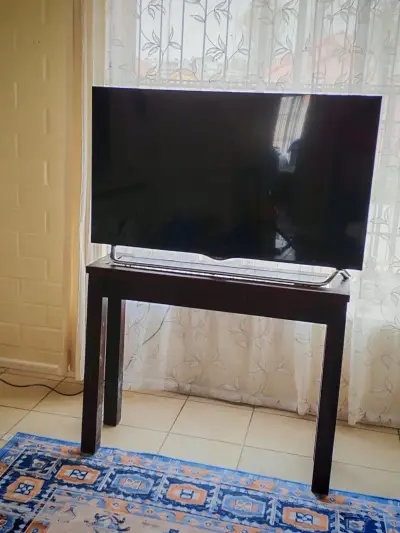 Televisor LG de pantalla plana 55 pulgadas - miniatura 4