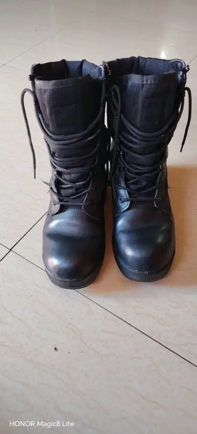 Botas de seguridad tácticas negras de cuero - miniatura 1