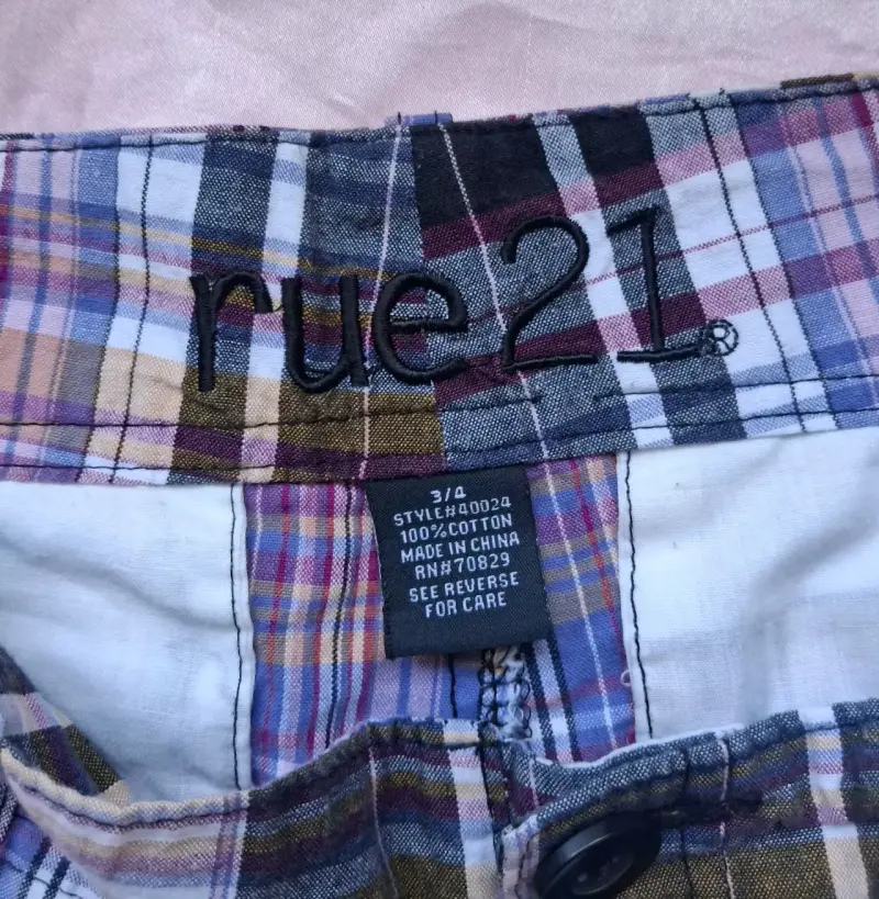 Shorts a cuadros moradito Rue21 para mujer - 3