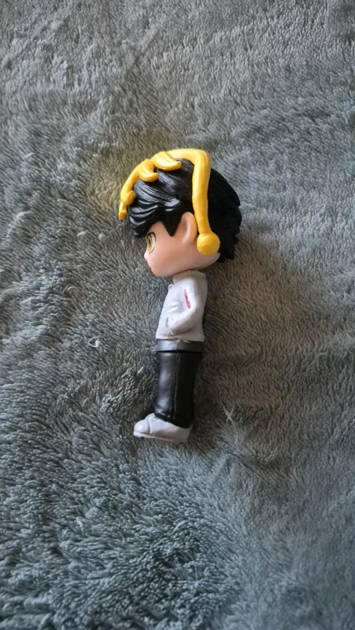 Figurita de Kazutora Tokyo Revengers. - 2