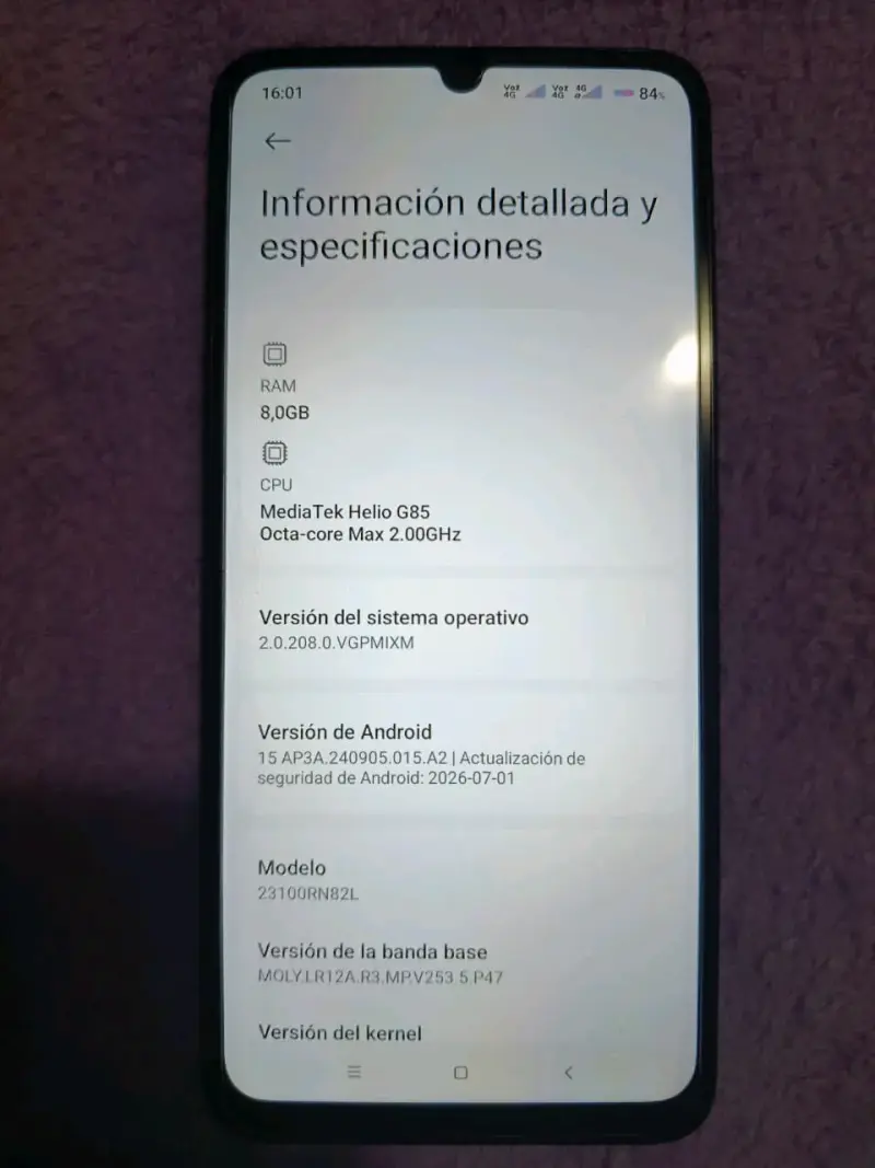 Smartphone Xiaomi Redmi 13C 256GB con accesorios - 2