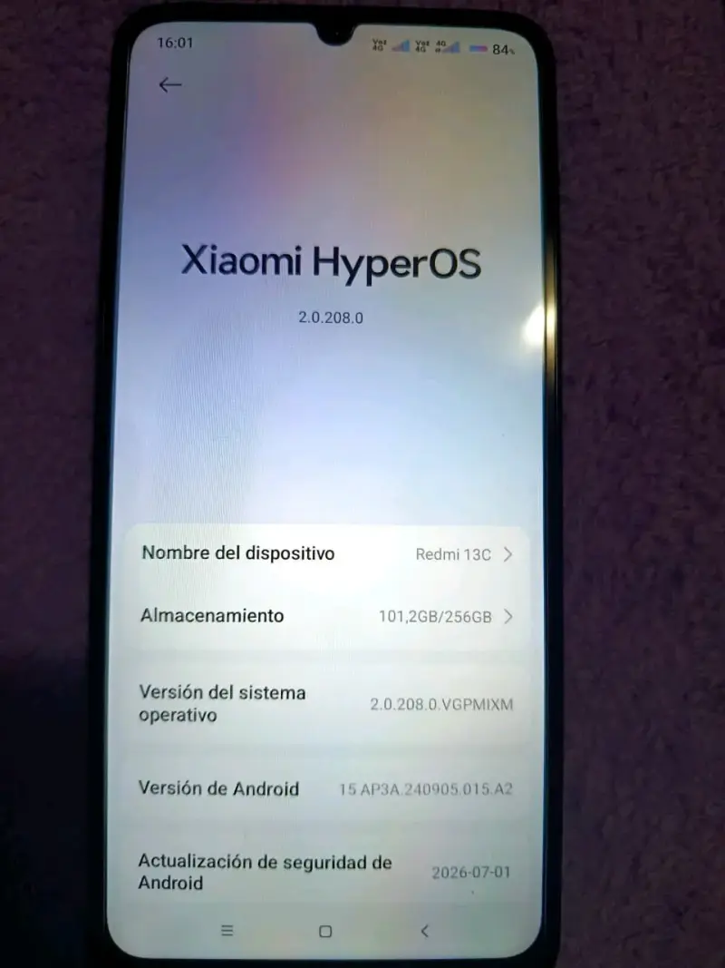 Smartphone Xiaomi Redmi 13C 256GB con accesorios - 3