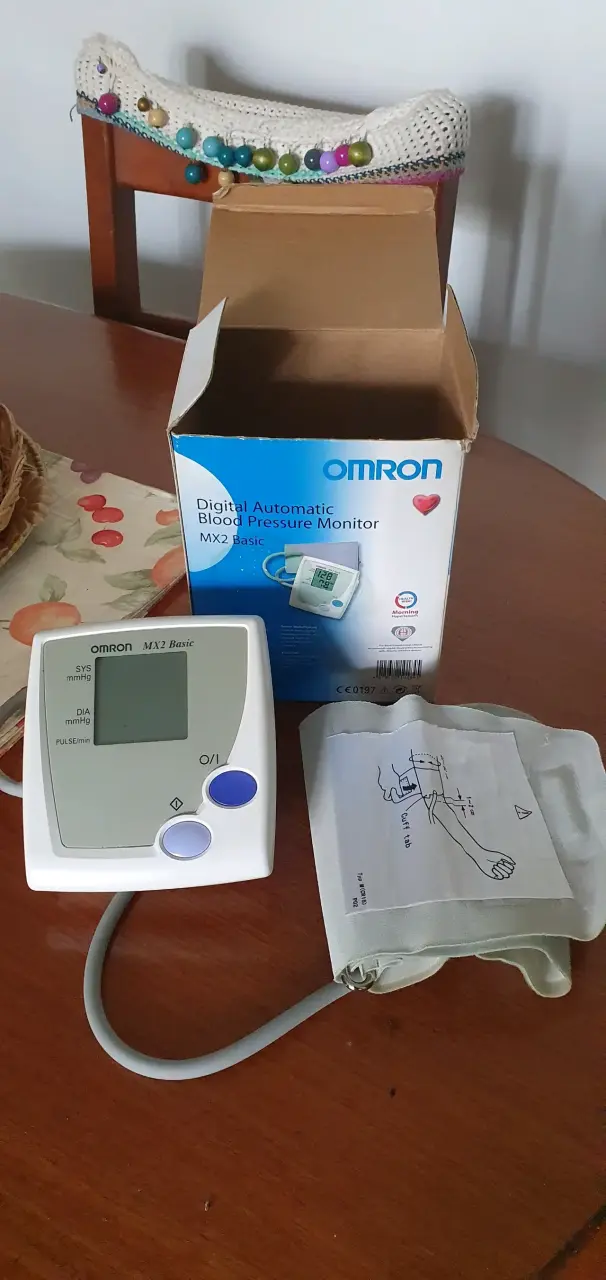 Tomador de Presión Arterial Omron MX2 Basic - 1