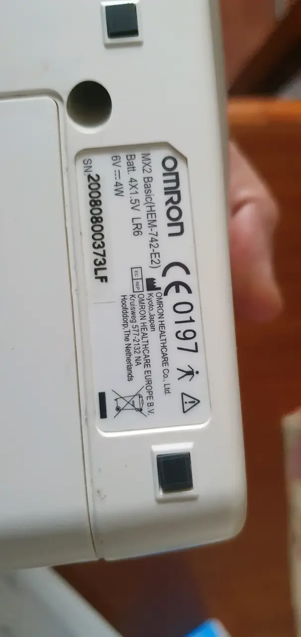 Tomador de Presión Arterial Omron MX2 Basic - 3